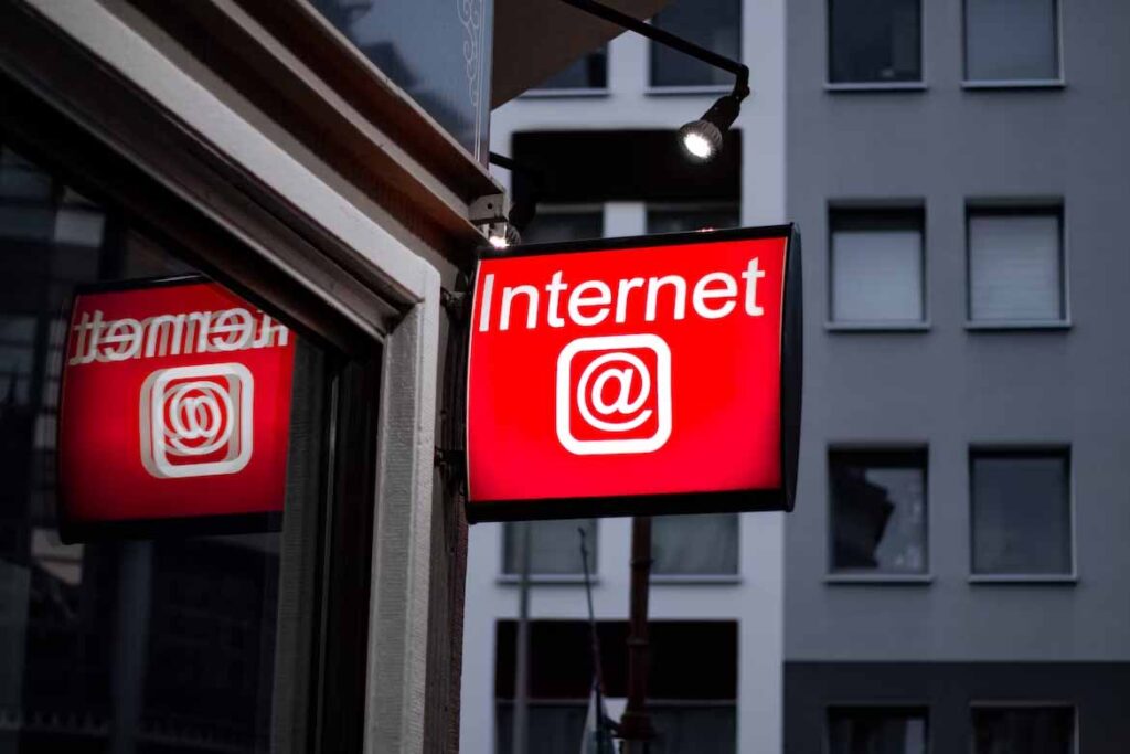 An internet cafe sign.